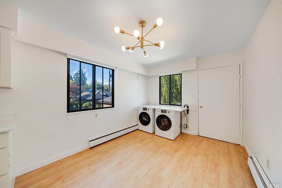 4565 W 9th Avenue Vancouver, BC - 17