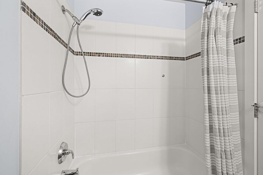 PH6 2265 E Hastings Street Vancouver, BC - 20