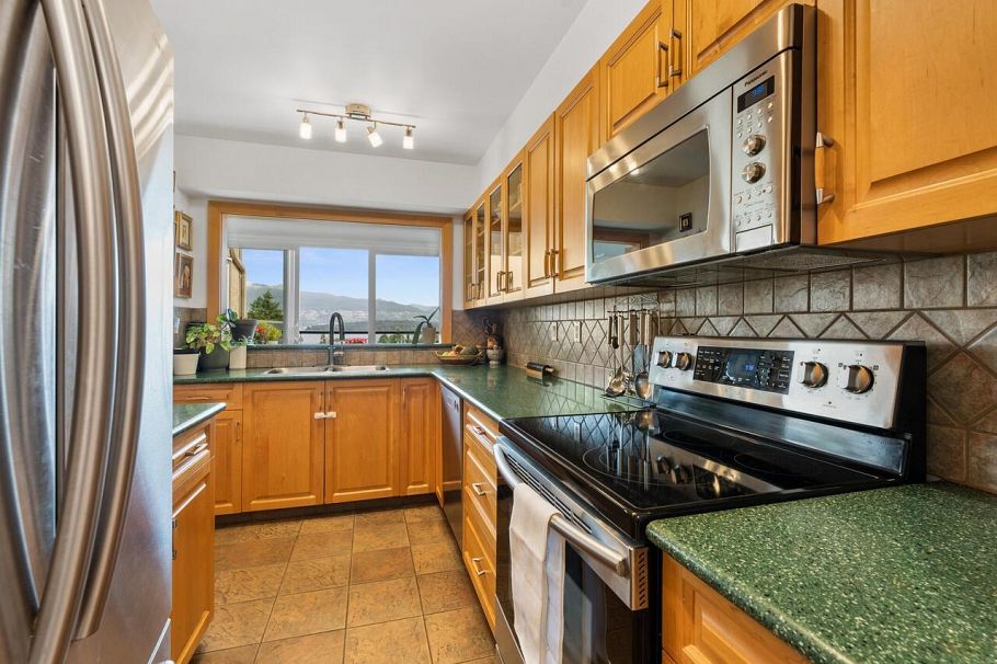 404 2121 W 5th Avenue Vancouver, BC - 3