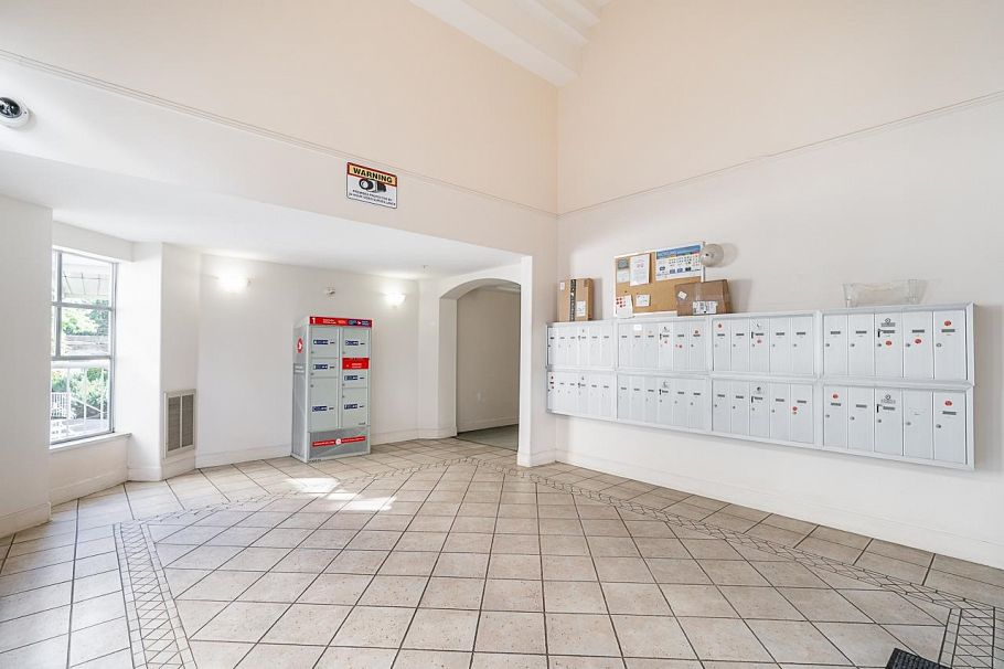 106 3628 Rae Avenue Vancouver, BC - 25