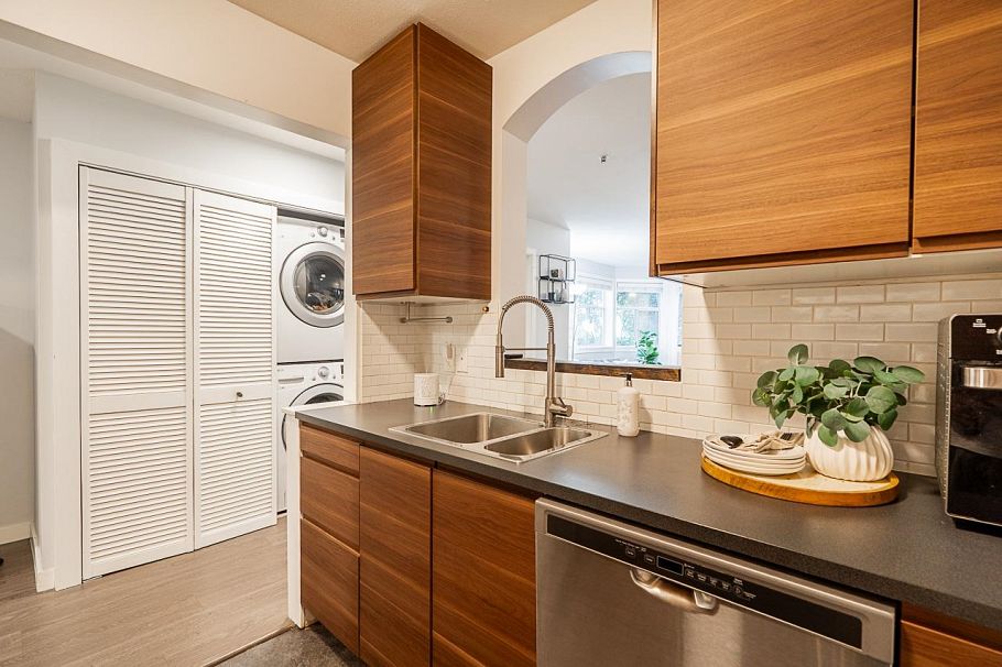 106 3628 Rae Avenue Vancouver, BC - 10