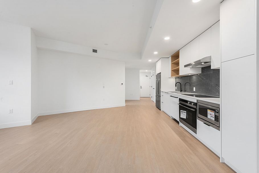 361 422 E 3rd Street North Vancouver, BC - 13