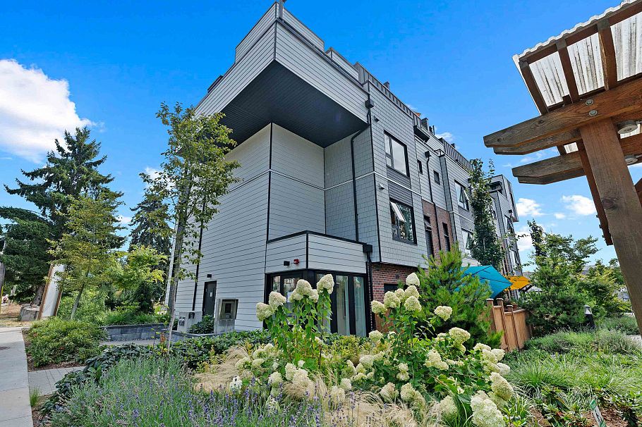 161 565 E 2nd Street North Vancouver, BC - 25