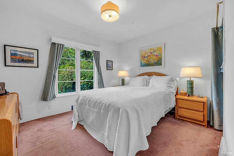 2225 W 22nd Avenue Vancouver, BC - 16