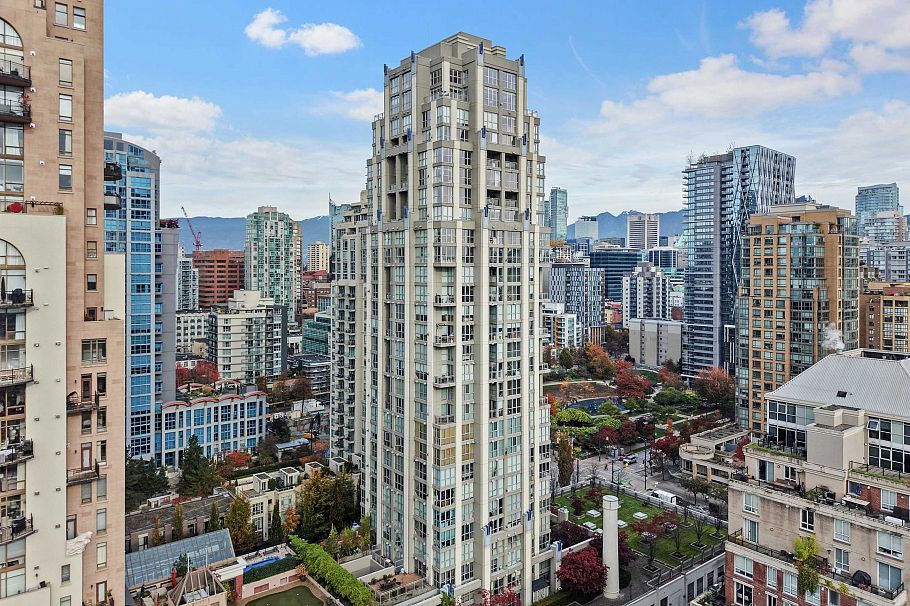 2204 1238 Richards Street Vancouver, BC - 35
