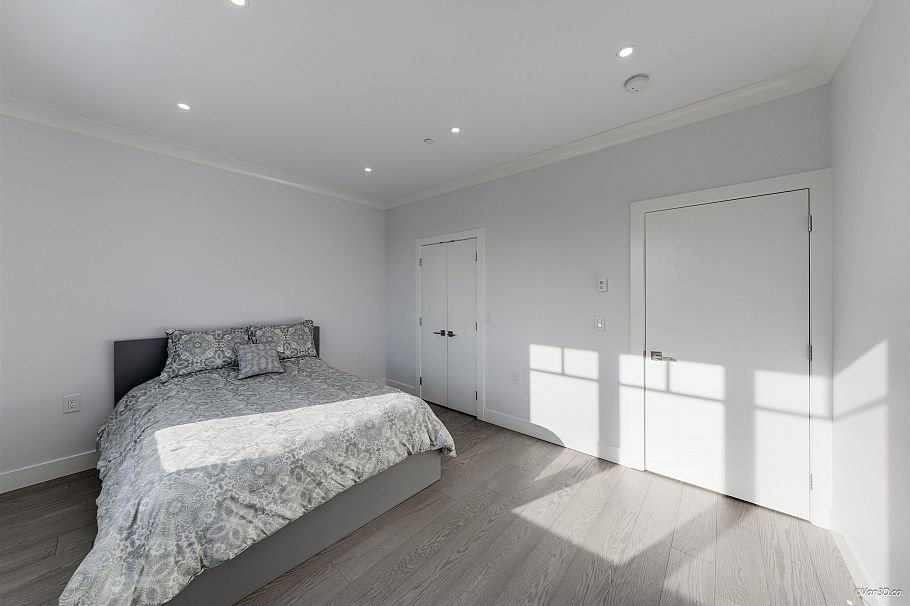 1 926 E 58th Avenue Vancouver, BC - 29