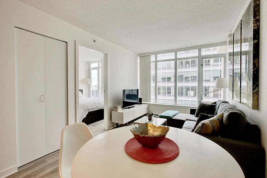 2906 610 Granville Street Vancouver, BC - 2