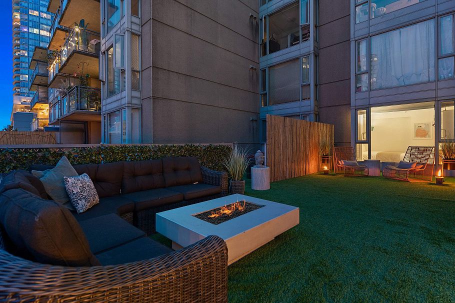 312 555 Abbott Street Street Vancouver, BC - 6