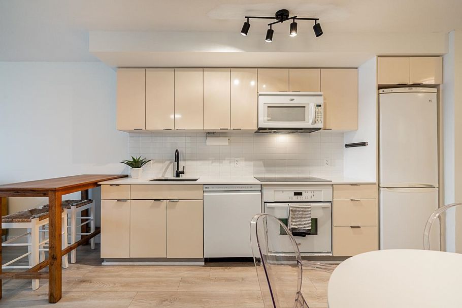 1907 788 Hamilton Street Vancouver, BC - 8