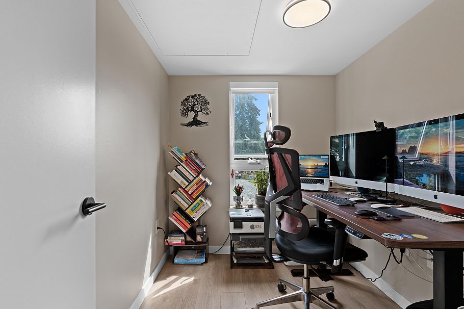 161 565 E 2nd Street North Vancouver, BC - 35