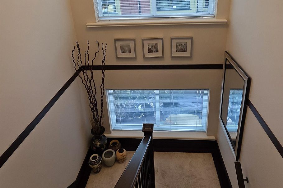 665 W 15th Street North Vancouver, BC - 6