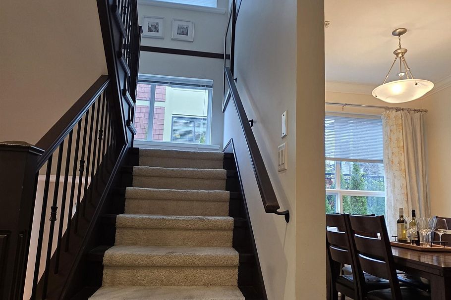 665 W 15th Street North Vancouver, BC - 5