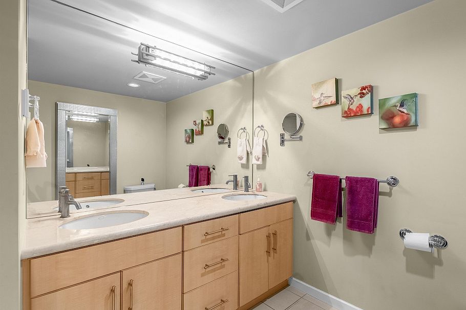 104 3750 Edgemont Boulevard North Vancouver, BC - 21