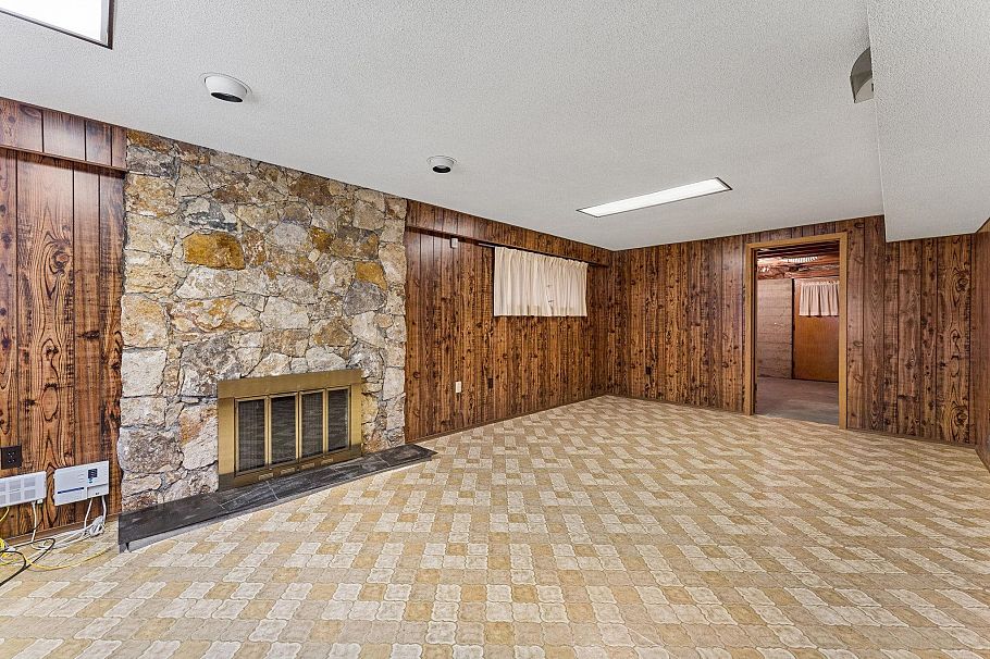 1521 E 64th Avenue Vancouver, BC - 23