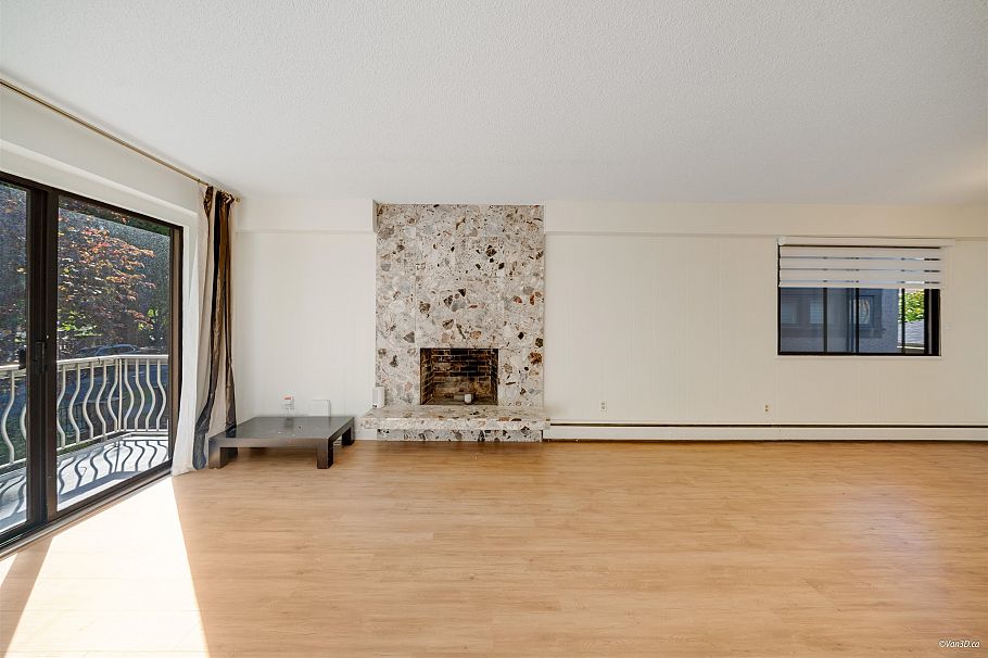 4565 W 9th Avenue Vancouver, BC - 9