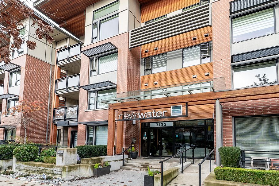 207 3133 Riverwalk Avenue Vancouver, BC - 2