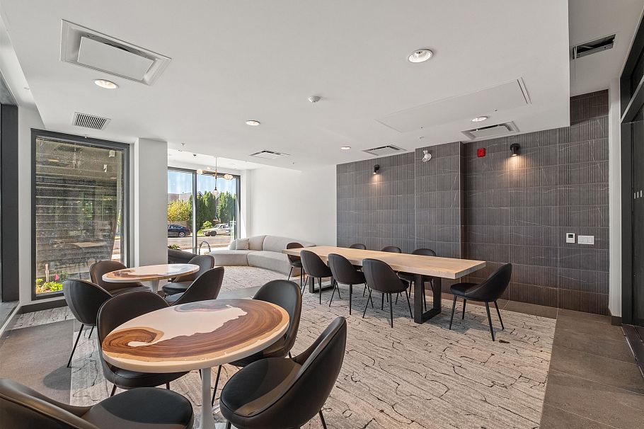 365 422 E 3rd Street North Vancouver, BC - 25