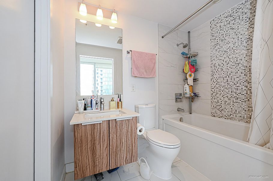 3602 1283 Howe Street Vancouver, BC - 6