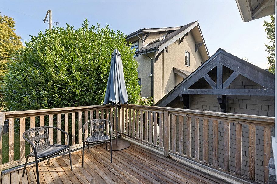 3617 West 2nd Avenue Vancouver, BC - 36