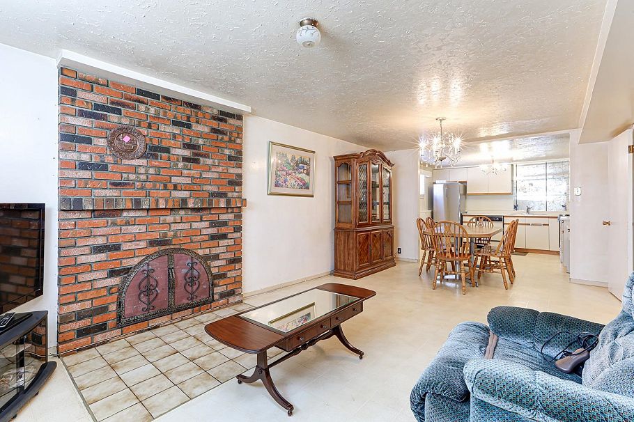 2553 E 20th Avenue Vancouver, BC - 17