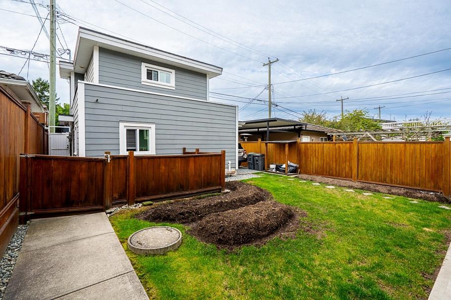 4783 Lanark Street Vancouver, BC - 34