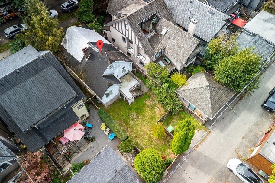 2645 W 6th Avenue Vancouver, BC - 15