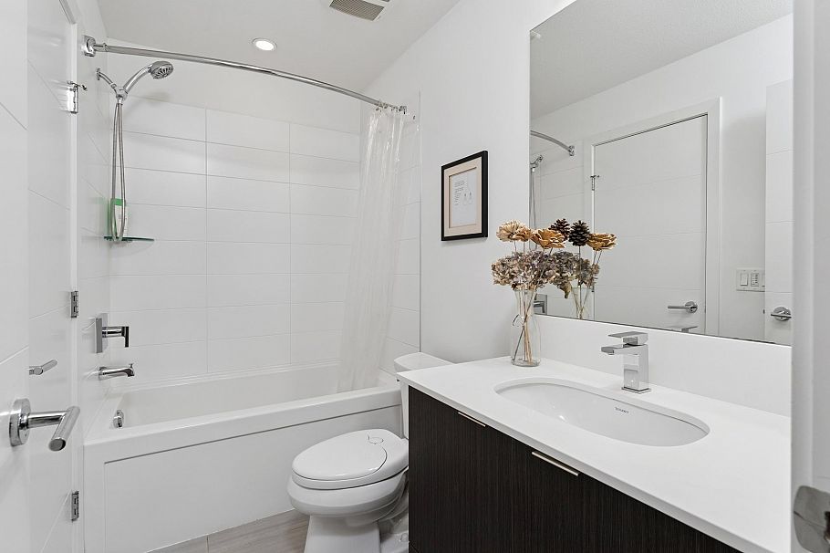 123 723 W 3rd Street North Vancouver, BC - 18