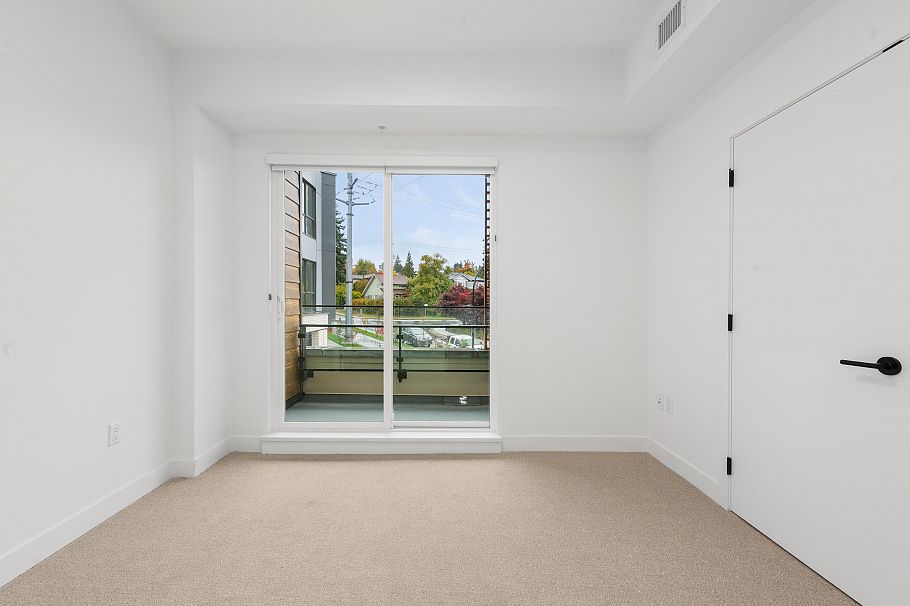 361 422 E 3rd Street North Vancouver, BC - 17