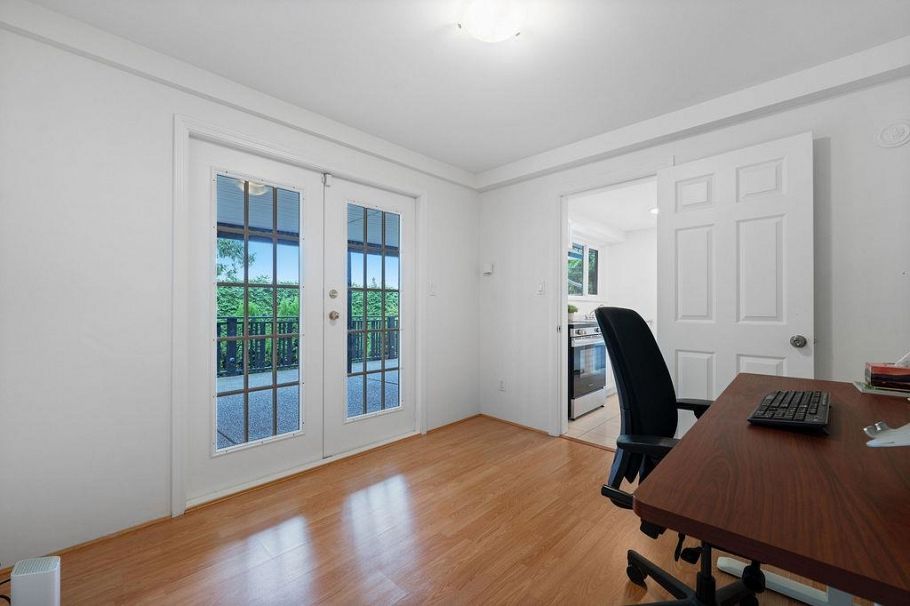 727 Crystal Court North Vancouver, BC - 19