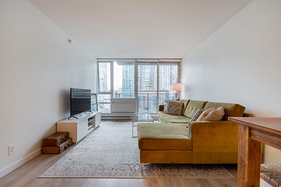 1907 788 Hamilton Street Vancouver, BC - 10