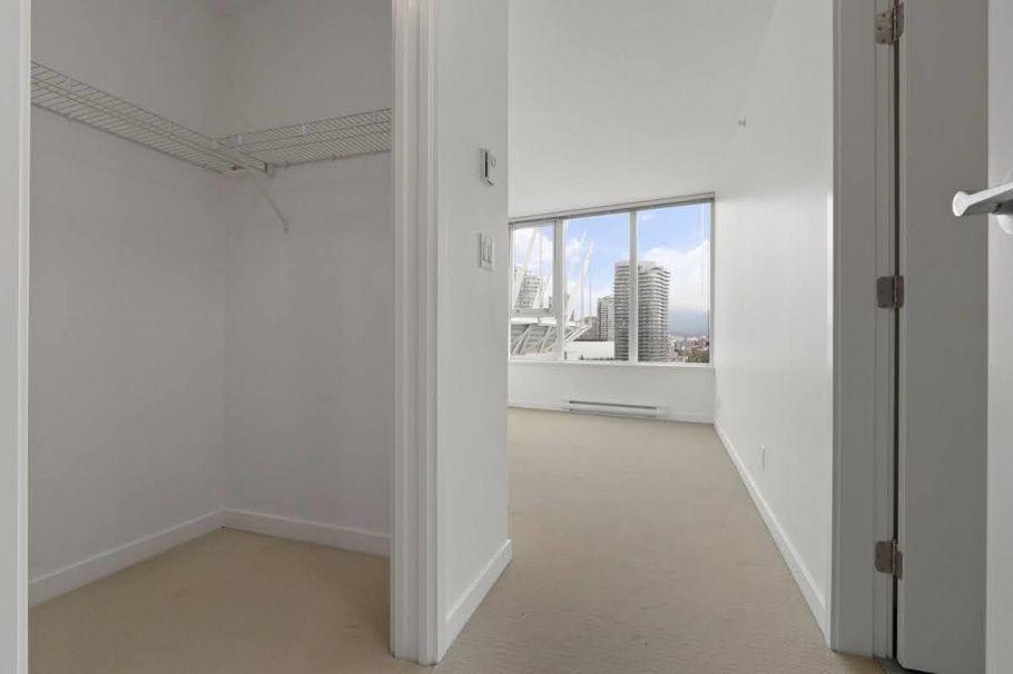 1902 33 Smithe Street Vancouver, BC - 17