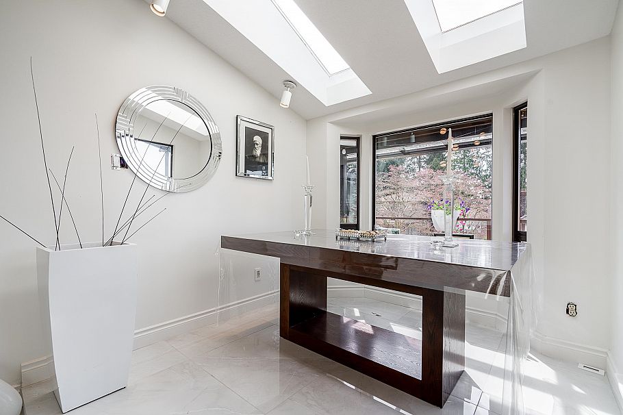 2940 Dresden Way North Vancouver, BC - 8