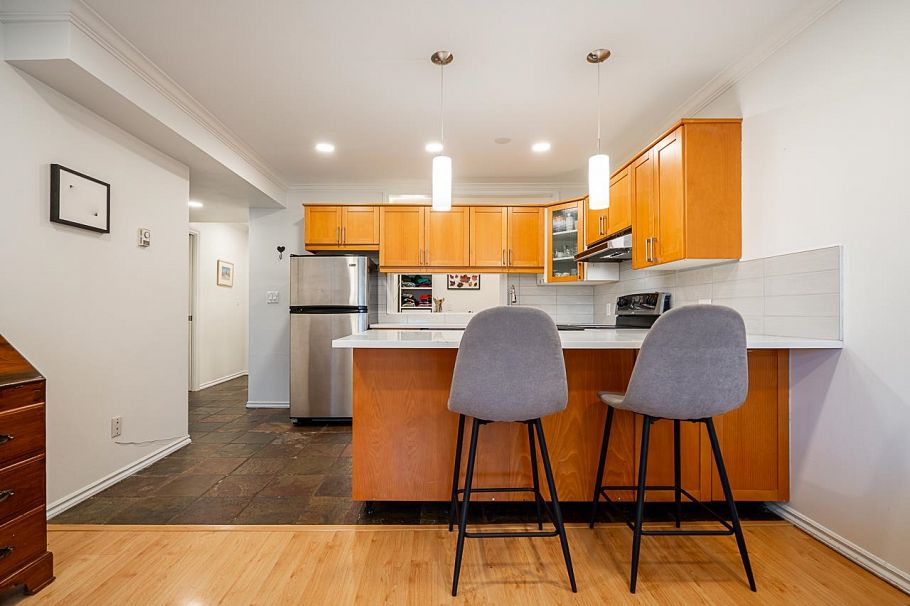 218 1990 W 6th Avenue Vancouver, BC - 9