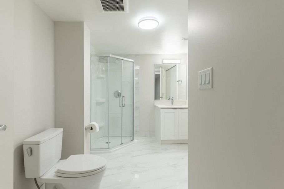 3403 Carolina Street Vancouver, BC - 40