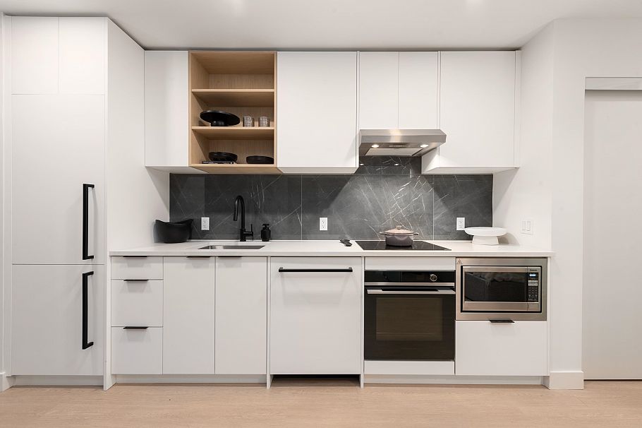 365 422 E 3rd Street North Vancouver, BC - 7