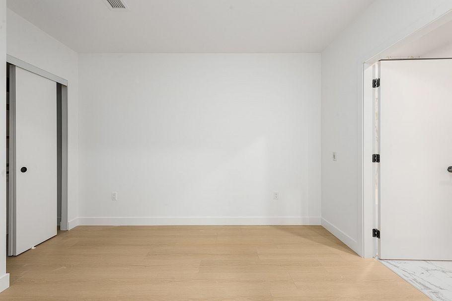 117 422 E 3rd Street North Vancouver, BC - 7