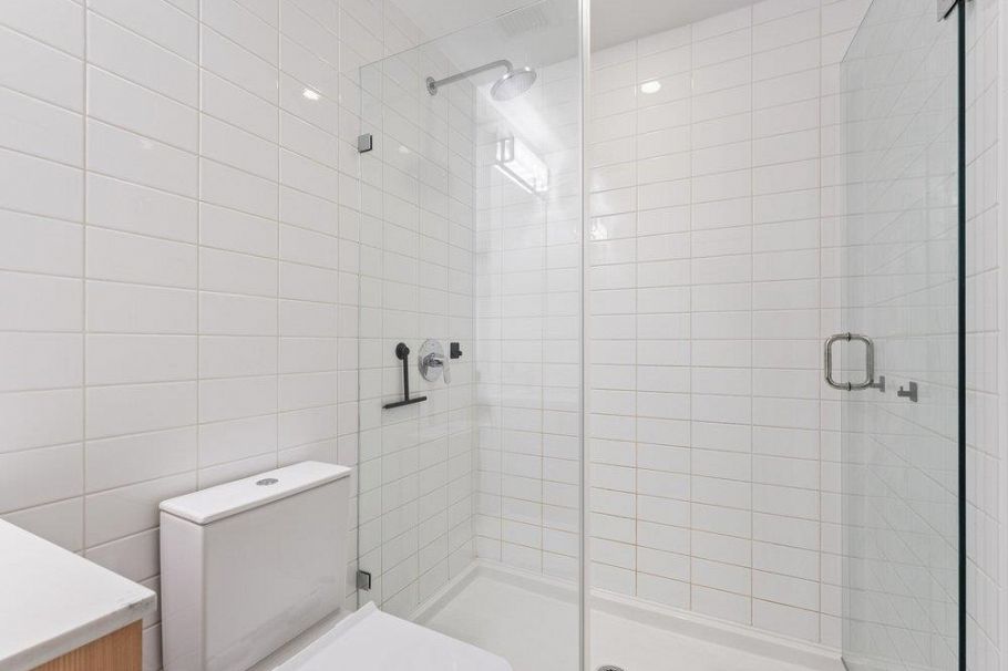 509 725 Marine Drive North Vancouver, BC - 16