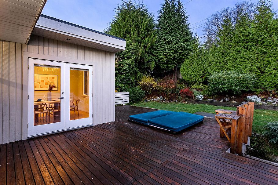 4150 Canterbury Crescent North Vancouver, BC - 36