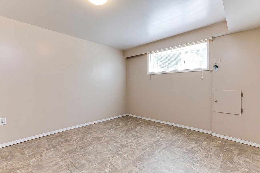 2553 E 20th Avenue Vancouver, BC - 25