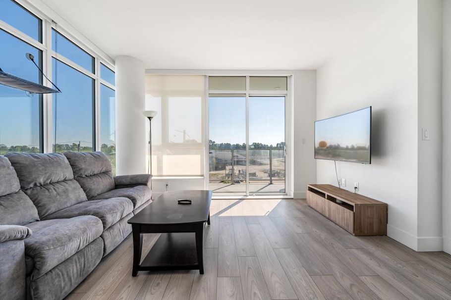 502 8570 Rivergrass Drive Vancouver, BC - 3