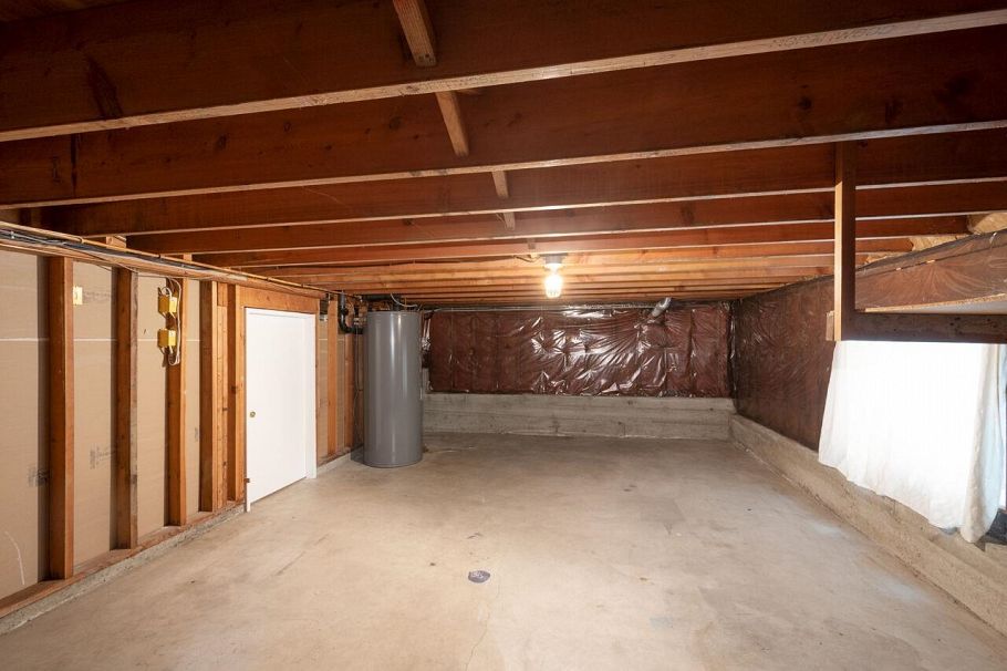 1285 Lucking Place North Vancouver, BC - 31