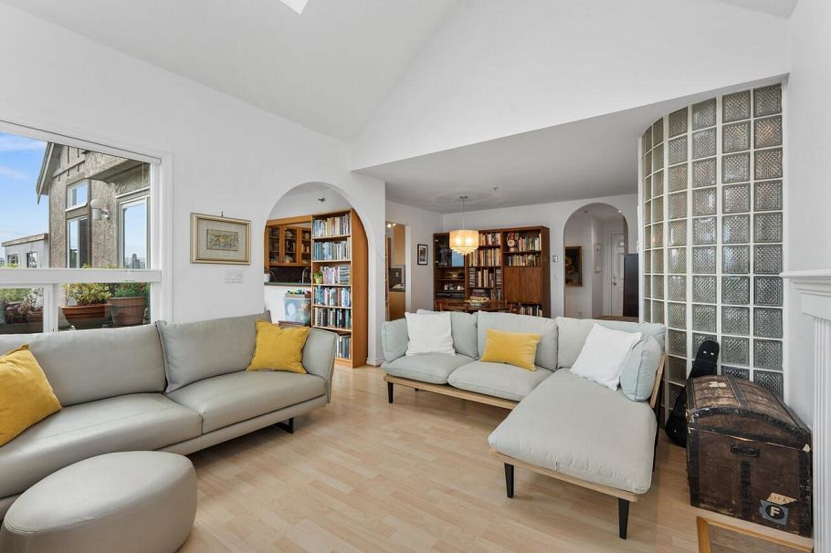 404 2121 W 5th Avenue Vancouver, BC - 5