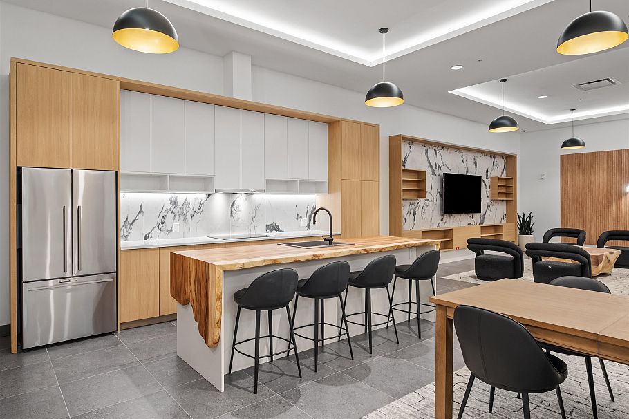 117 422 E 3rd Street North Vancouver, BC - 29