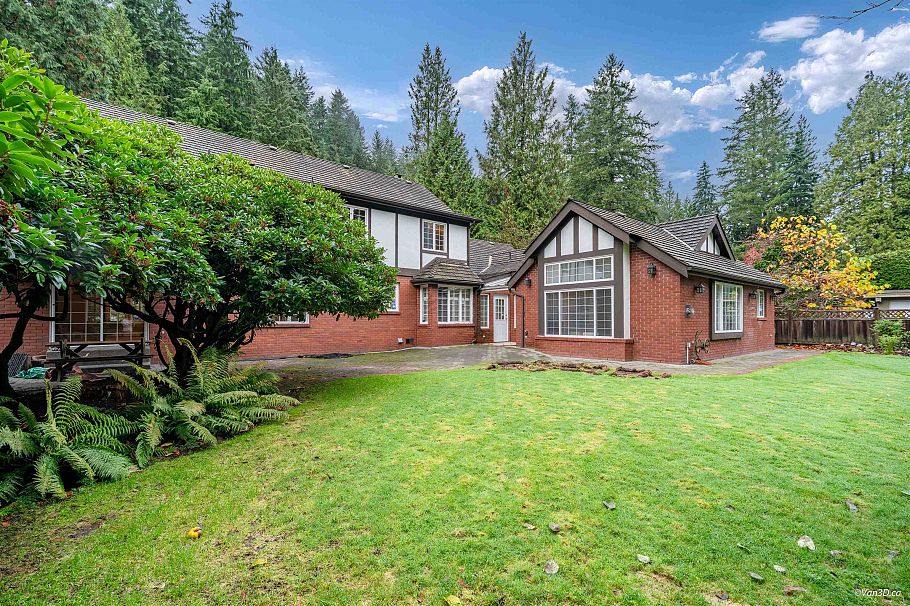 1226 Seymour Boulevard North Vancouver, BC - 5