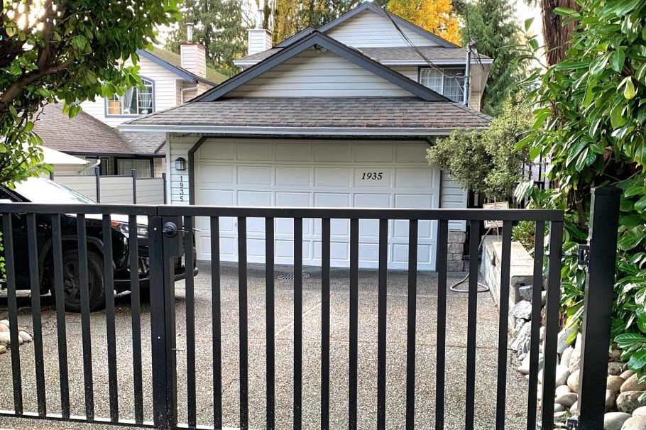 1935 Westview Drive North Vancouver, BC - 1