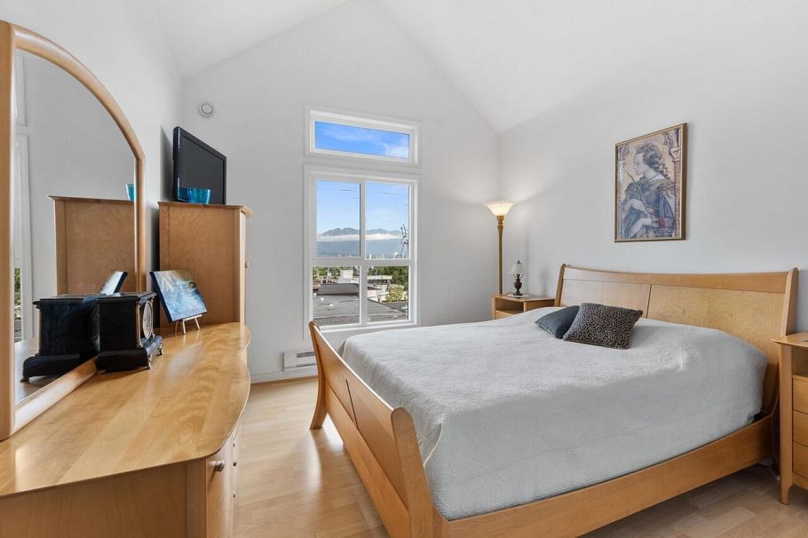 404 2121 W 5th Avenue Vancouver, BC - 9