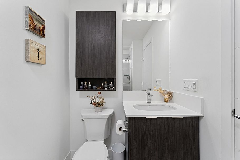 123 723 W 3rd Street North Vancouver, BC - 15