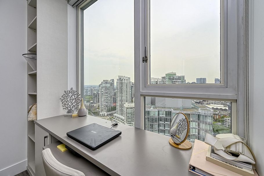 3307 1033 Marinaside Crescent Vancouver, BC - 26