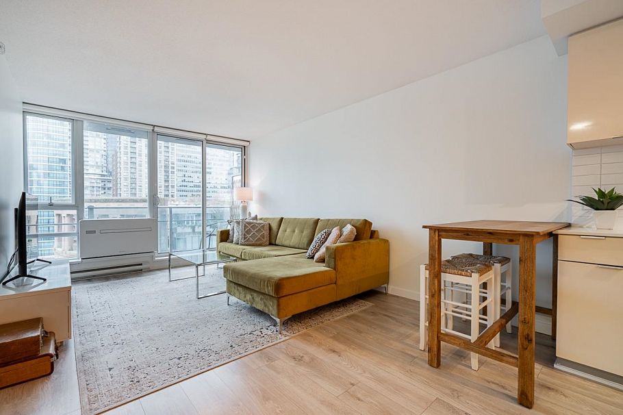 1907 788 Hamilton Street Vancouver, BC - 13