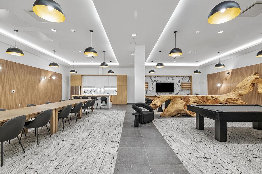 361 422 E 3rd Street North Vancouver, BC - 32